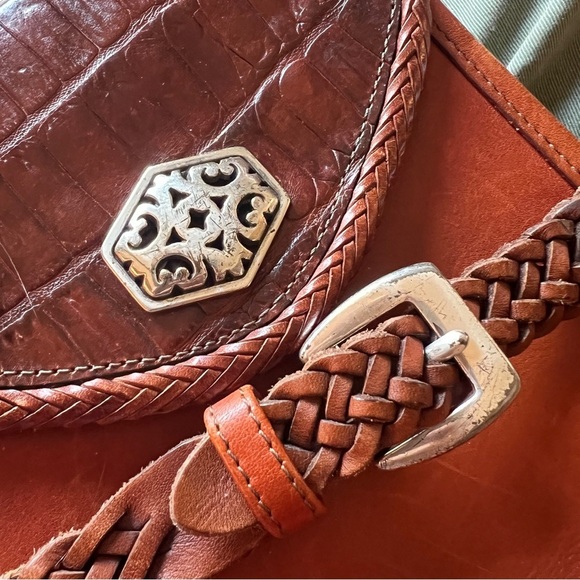 Brighton Women’s 1990 Leather Brown Saddle Flap Crossbody Silver Tone Hardware - Picture 4 of 14